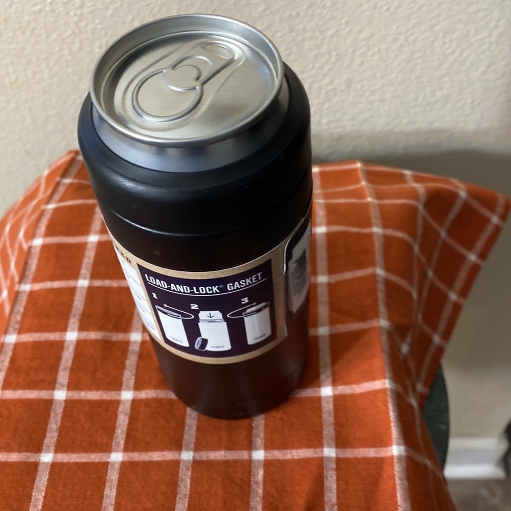 YETI- Rambler Colster Can Insulator - Picture 4 of 4